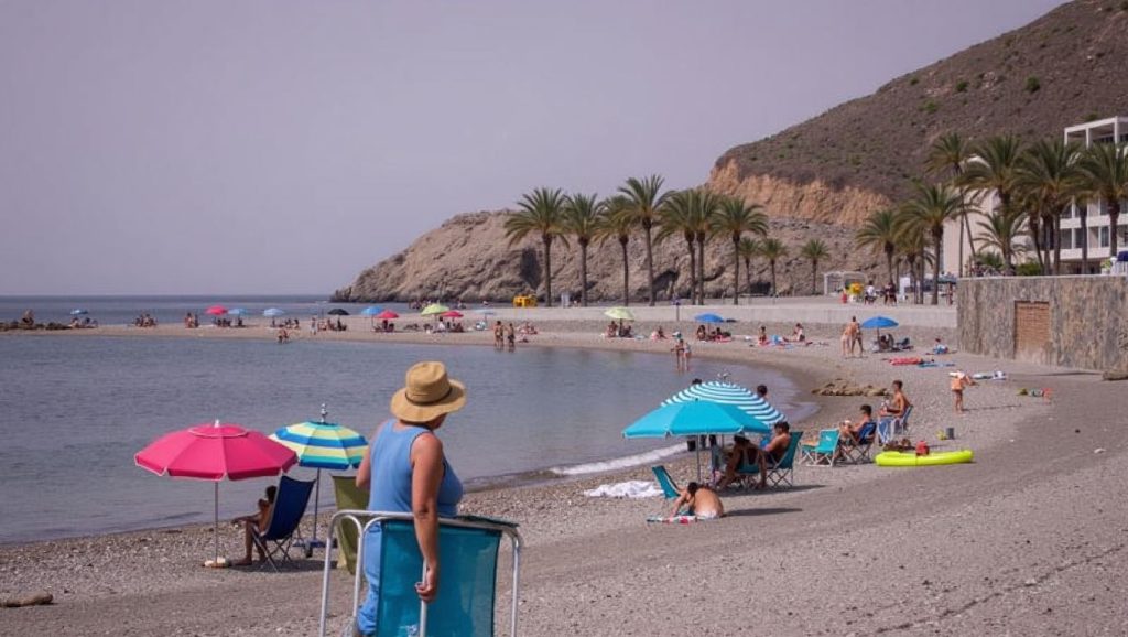 Arena y orilla en Playa Sotillo (Castell de Ferro), Gualchos, Granada