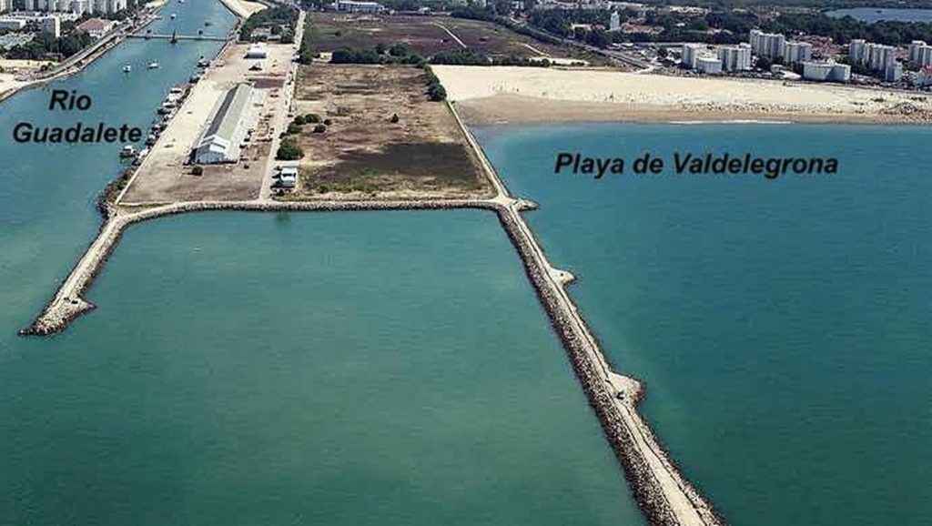 Vista de Playa Valdelagrana desde la orilla, El Puerto de Santa María