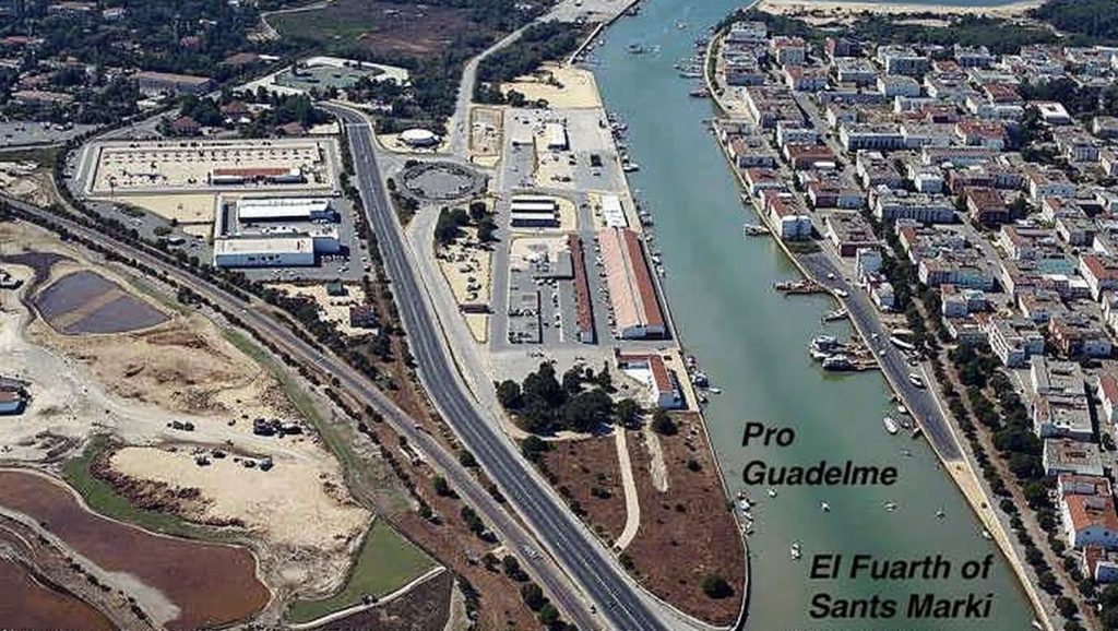 Acceso a Playa Valdelagrana desde el aparcamiento, El Puerto de Santa María