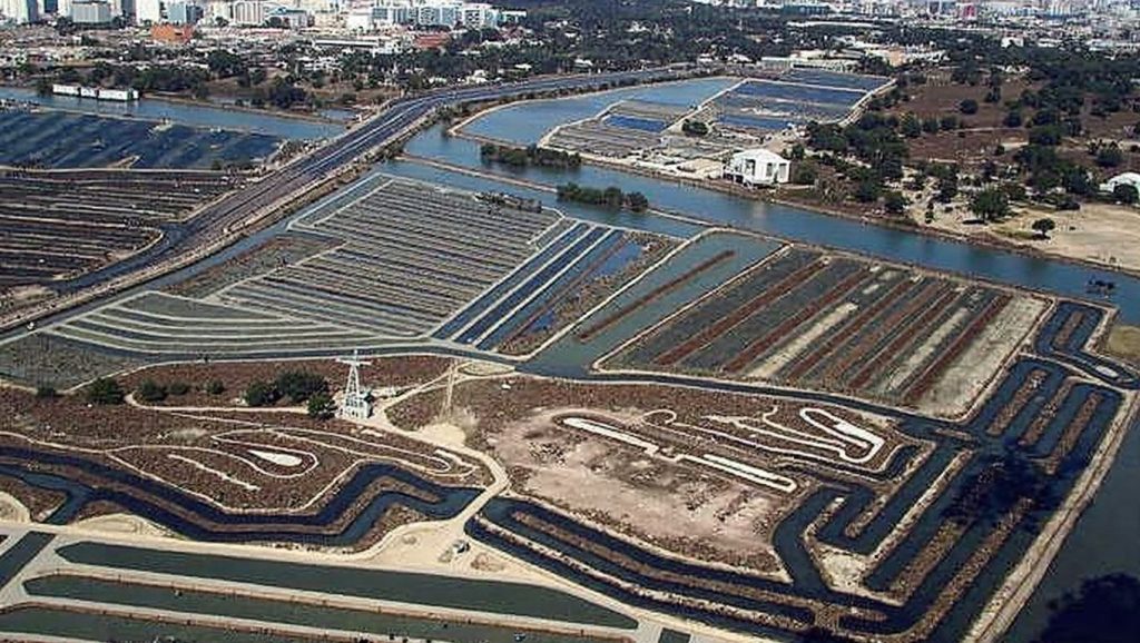 Vista amplia de Playa Valdelagrana en El Puerto de Santa María, Cádiz