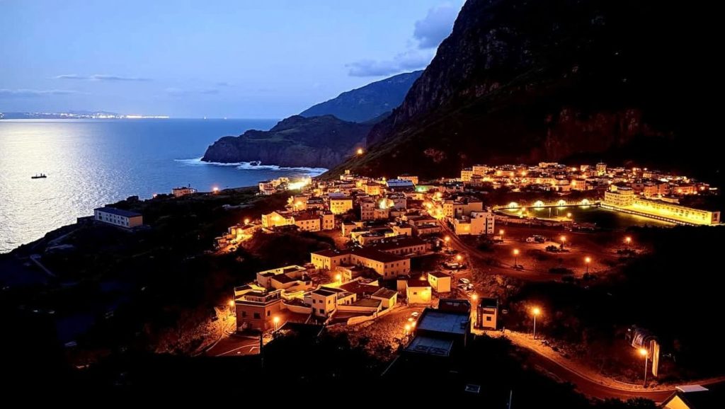 Aguas de Playita del Pescante de Agulo en Agulo (La Gomera)