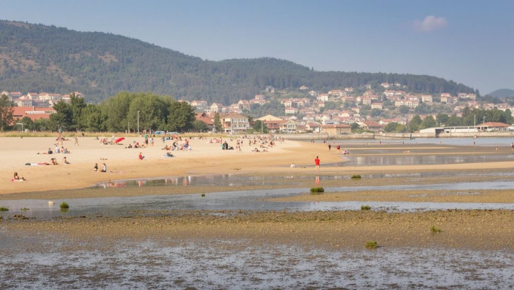 Ría y costa de Praíña da Mona en Moaña, Pontevedra