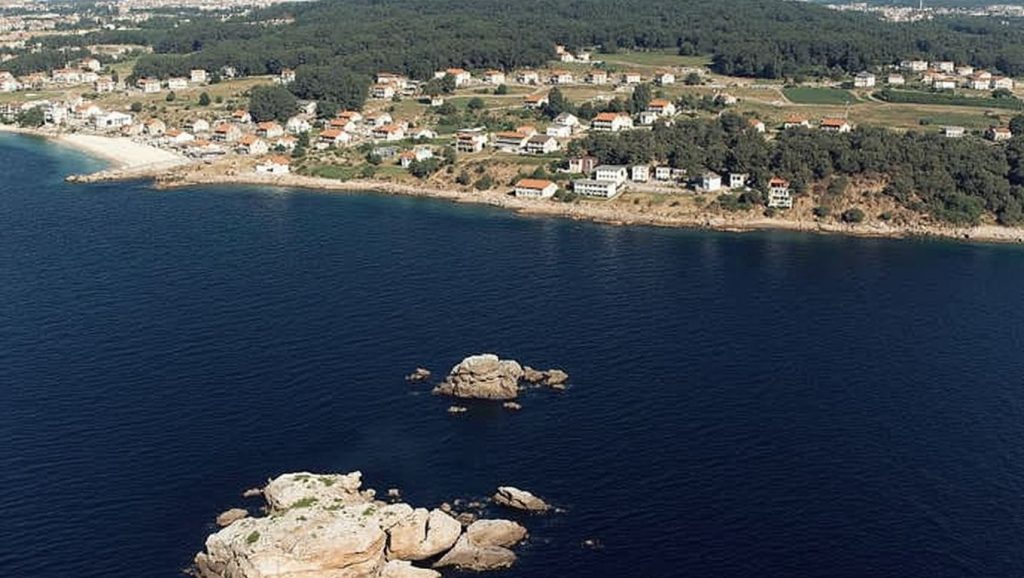 Aguas de Praia da Ameixida en Ribeira (Pontevedra)