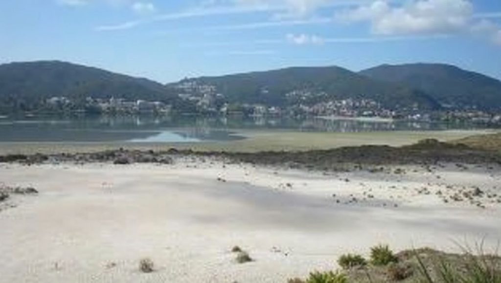 Aguas de Praia da Barra en Ponteceso (A Coruña)