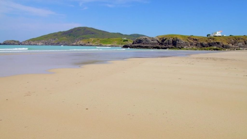 Aguas de Praia da Fragata en Galicia (A Coruña)