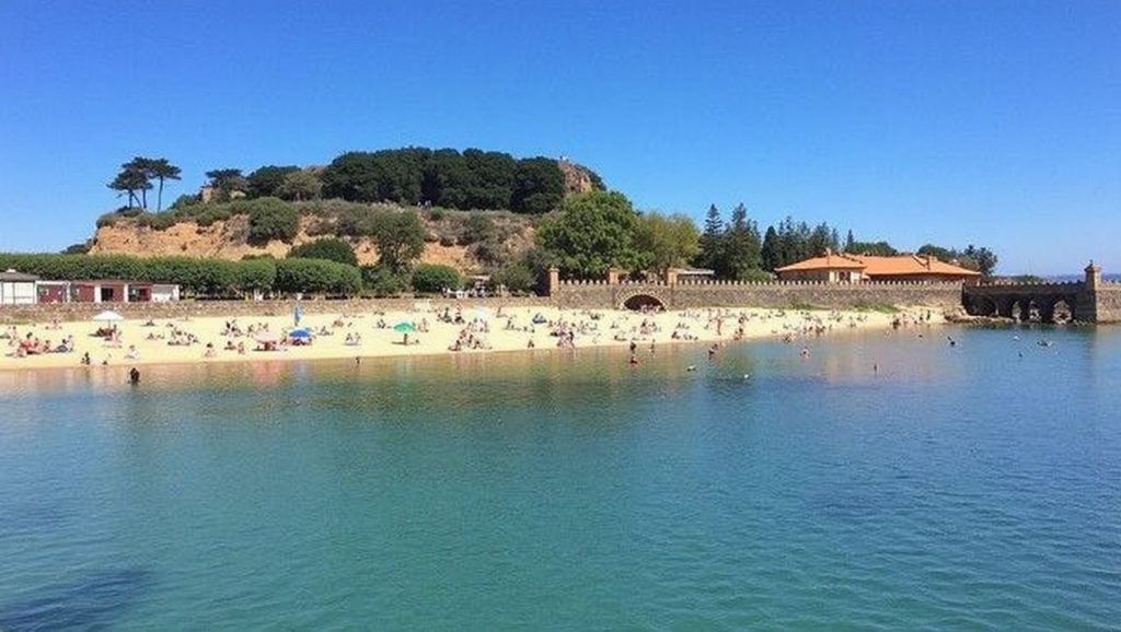 Aguas de Praia da Galera ou do Almacén en Ribeira (Pontevedra)