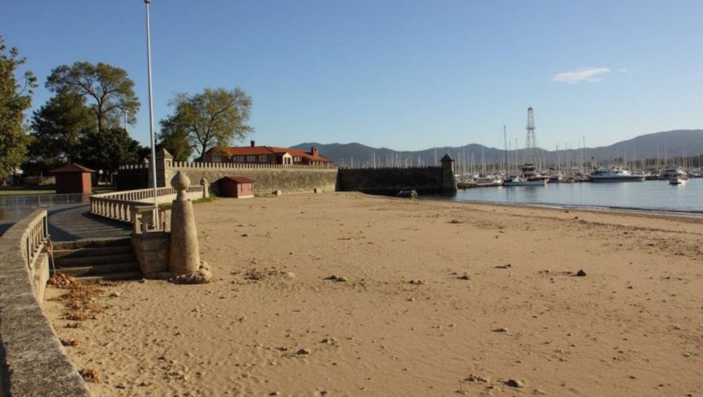 Entorno natural de Praia da Galera ou do Almacén en Pontevedra