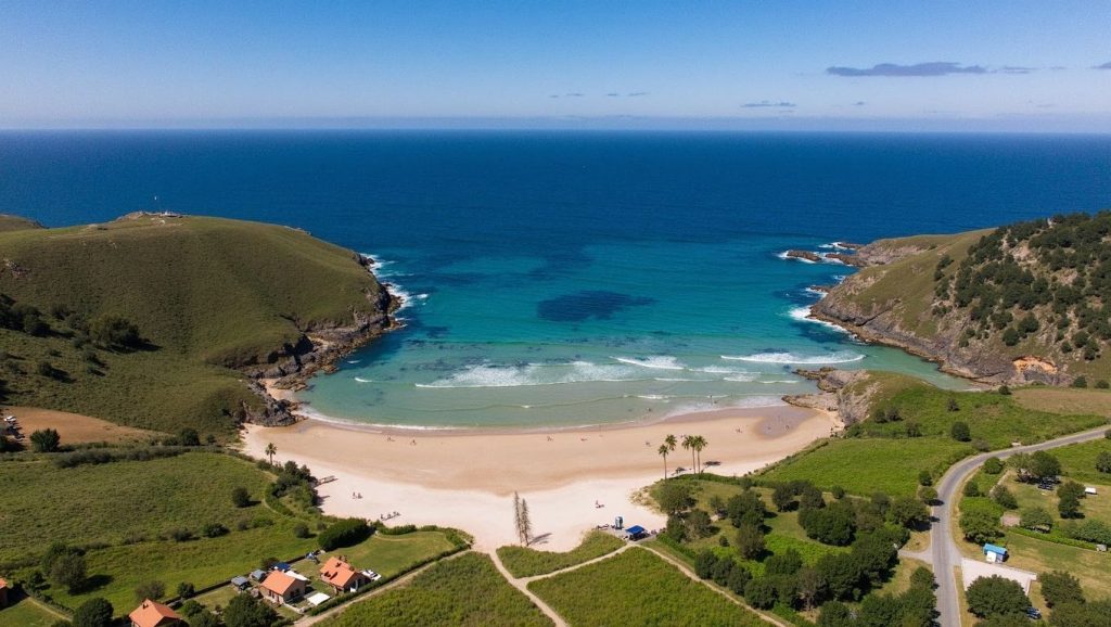 Ría y costa de Praia da Loira en Valdoviño, A Coruña