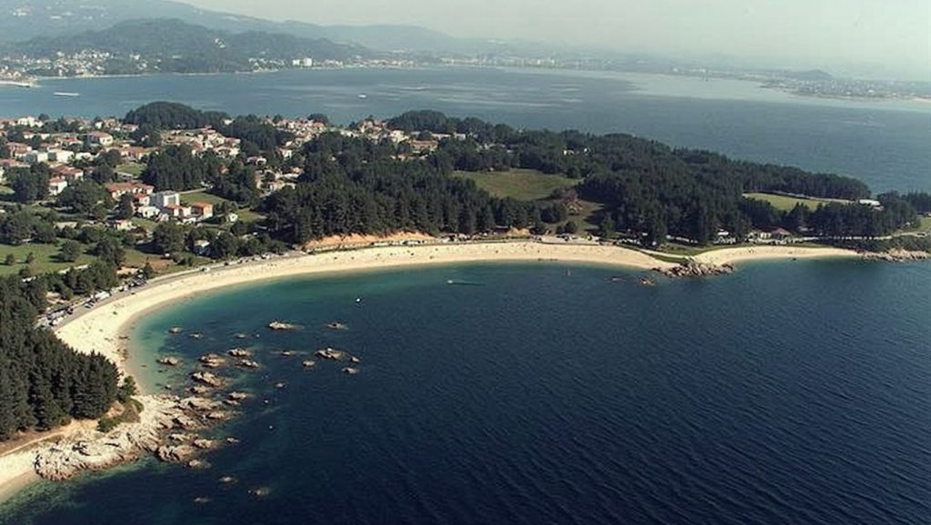 Vista general de Praia da Lombiña, Galicia