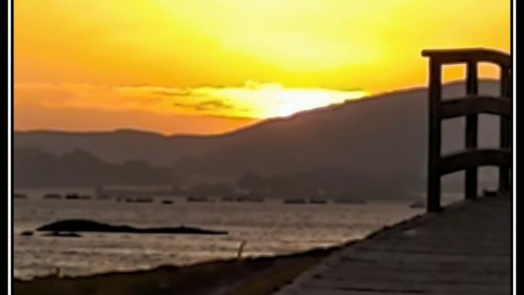 Detalle del agua en Praia da Retorta, Boiro, A Coruña