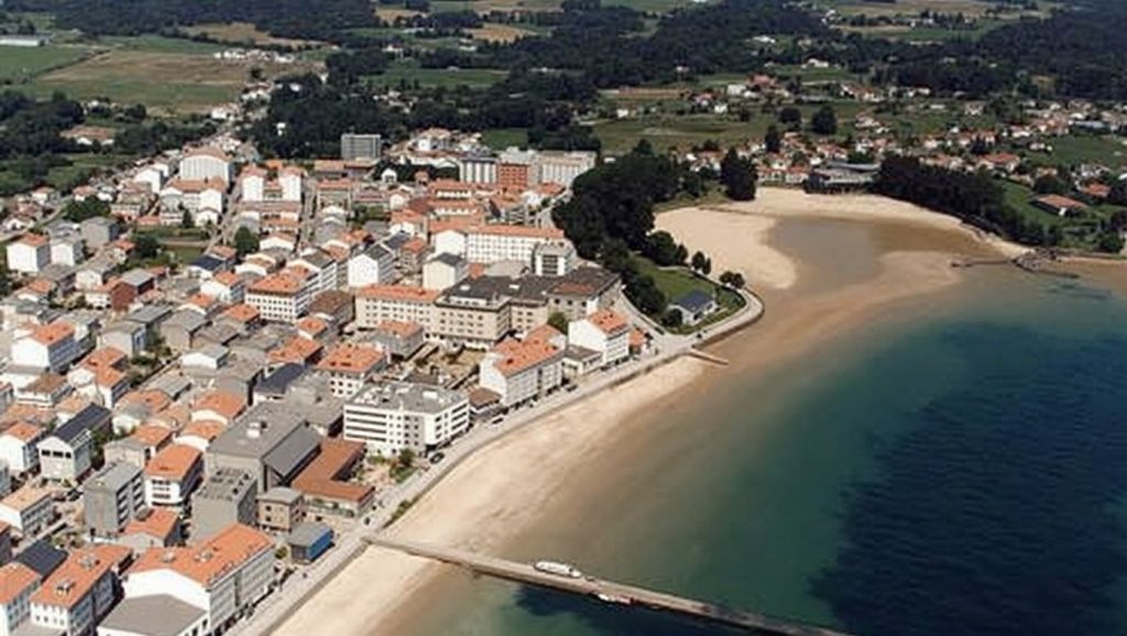 Aguas de Praia da Ribada en Ares (A Coruña)
