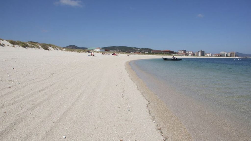 Vista general de Praia da Rubeiriña, Galicia
