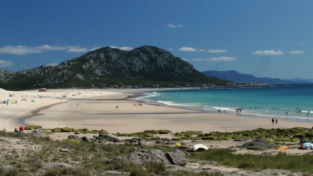 Acantilados y costa de Praia da Virxe do Camiño, Muros (A Coruña)