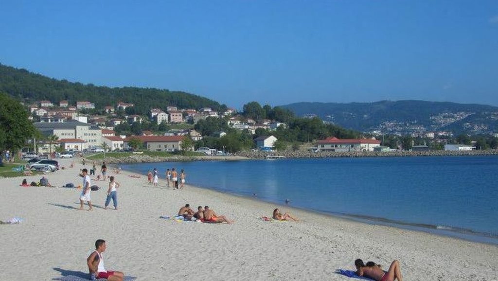 Ría y costa de Praia da Xunqueira en Moaña, Pontevedra