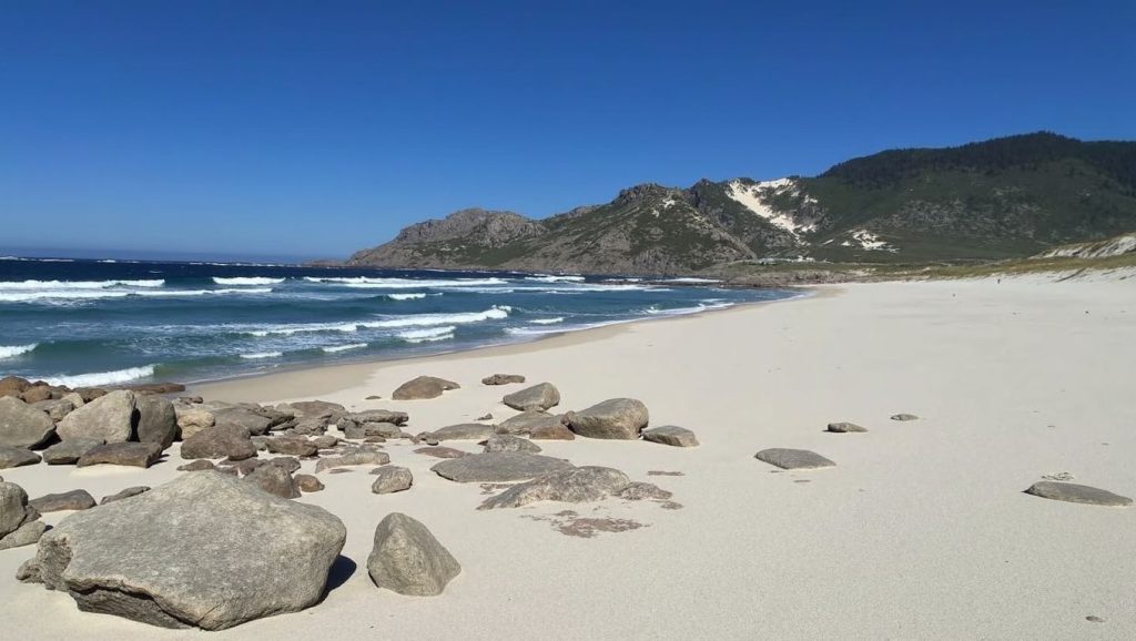 Paseo hacia das Trece Cruces, Galicia