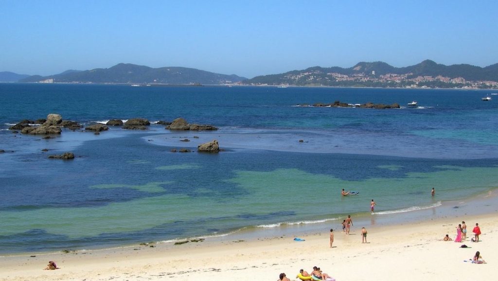 Ría y costa de Praia das Viúvas en Vigo, Pontevedra