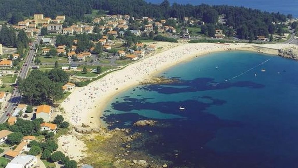 Ría y costa de Praia de Areas en Sanxenxo, Pontevedra