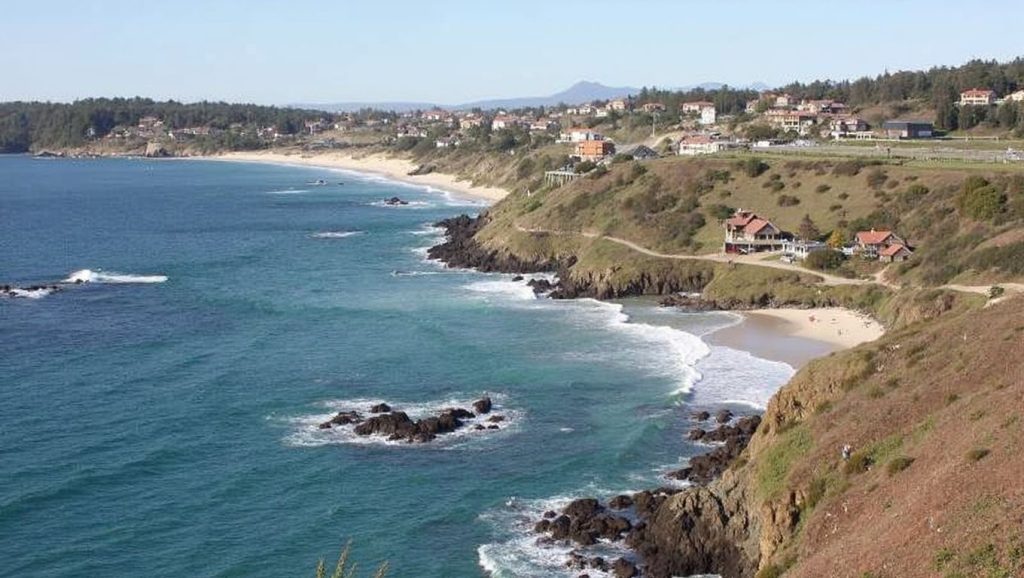 Ría y costa de Praia de Bascuas en Sanxenxo, Pontevedra