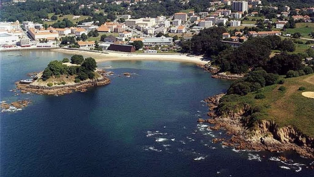 Entorno natural de Praia de Bastiagueiro en A Coruña