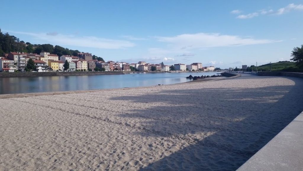 Aguas de Praia de Camelle en Vimianzo (A Coruña)