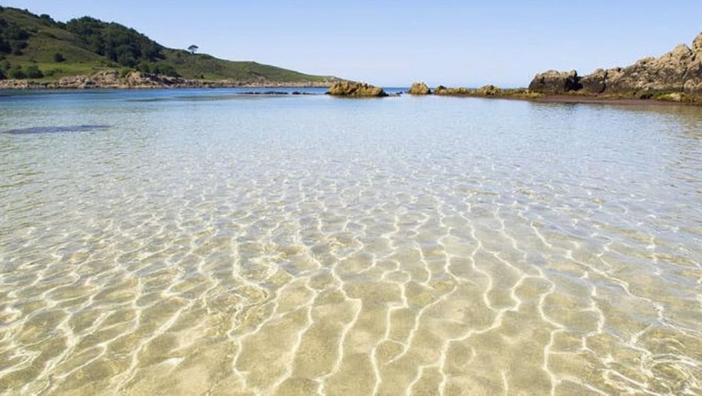 Ría y costa de Praia de Chanteiro en Galicia, A Coruña