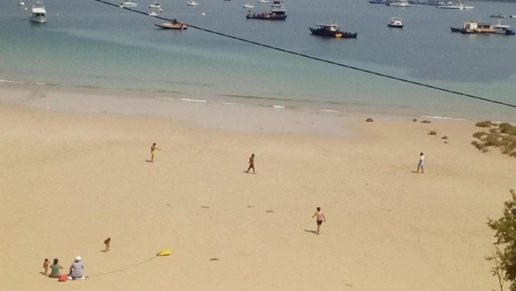 Aguas de Praia de Cirro en Sada (A Coruña)