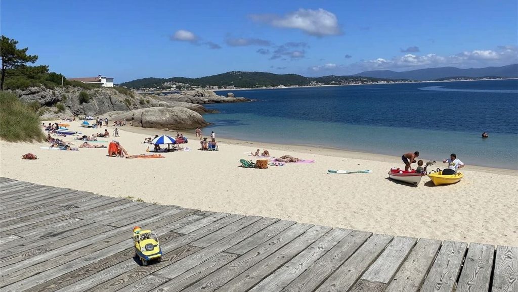 Aguas de Praia de Con Negro en O Grove (Pontevedra)