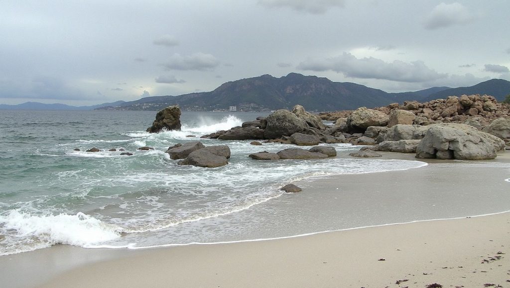 Praia de Cons — foto 1 de 6