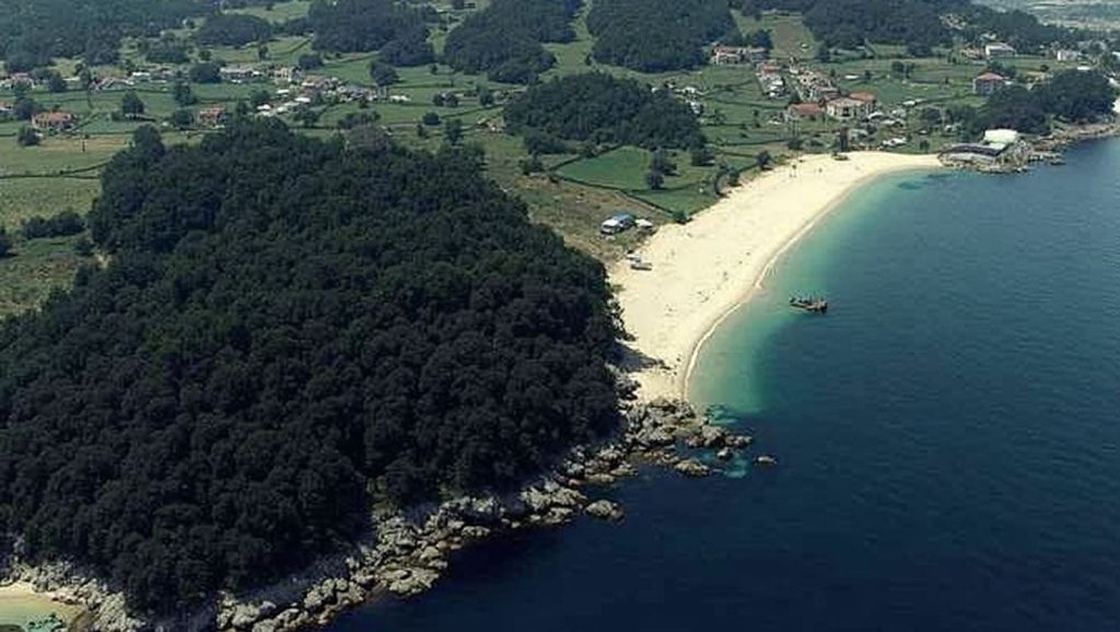 Praia de Cornide en Bueu (Pontevedra)