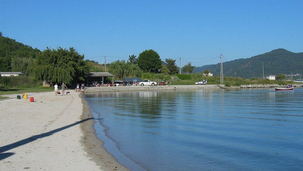 Ría y costa de Praia de Deilán do Solano en Vilaboa, Pontevedra
