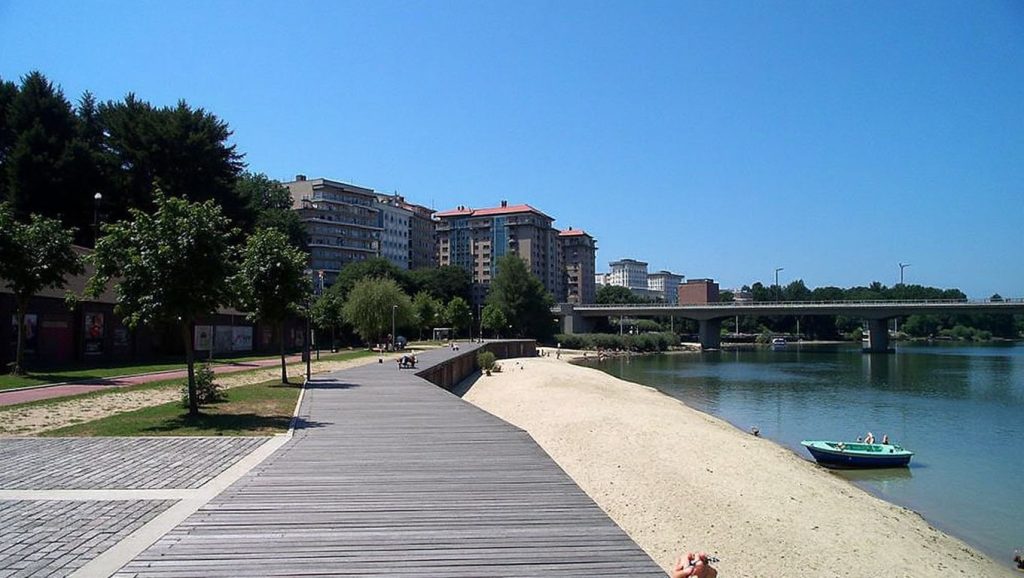 Ría y costa de Praia de Fontoura en Vigo, Pontevedra
