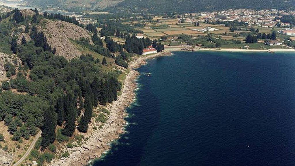 Acceso a Praia de Godai desde el aparcamiento, Muros