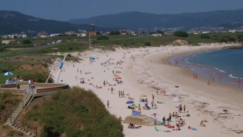 Entorno natural de Praia de Llas en Lugo