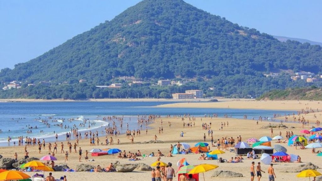 Acantilados y costa de Praia de Moledo, Asturias (Asturias)