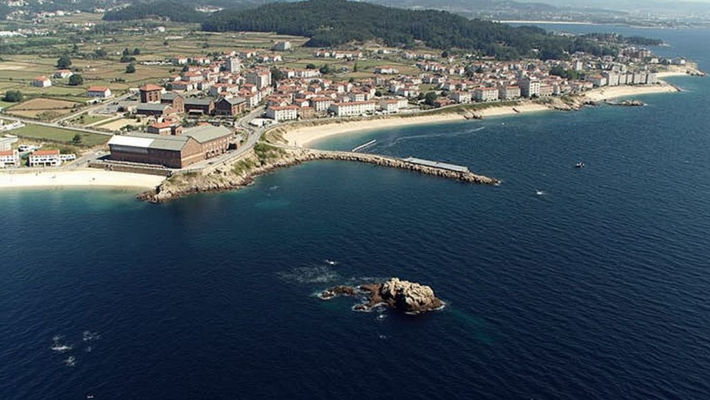 Aguas de Praia de Mosqueiros en Ribeira (Pontevedra)