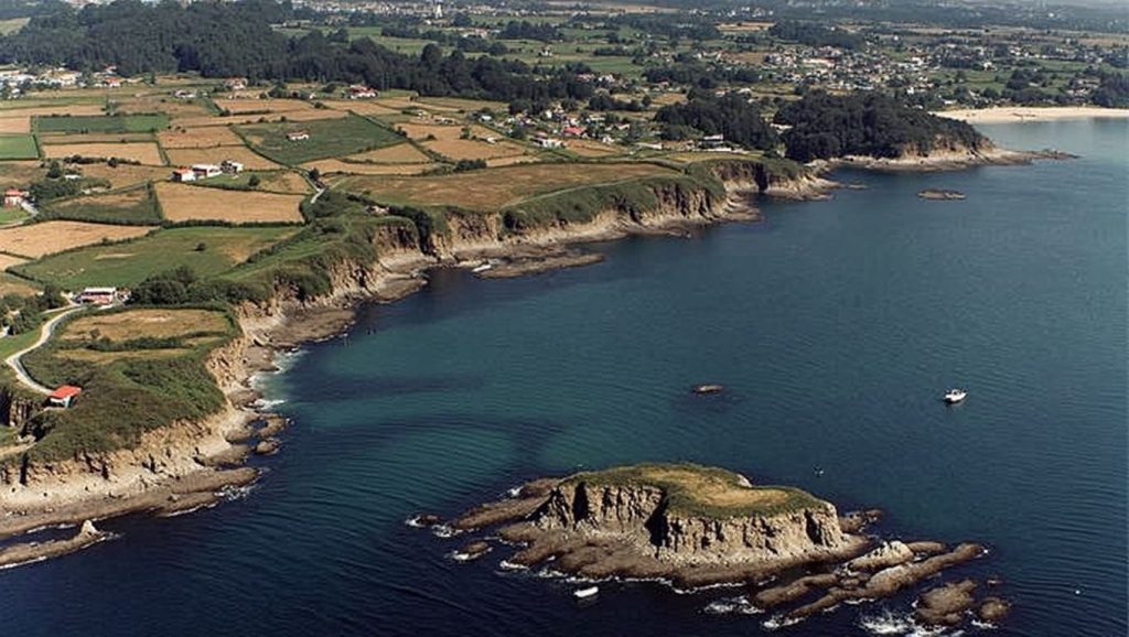 Aguas de Praia de Perbes en Galicia (A Coruña)