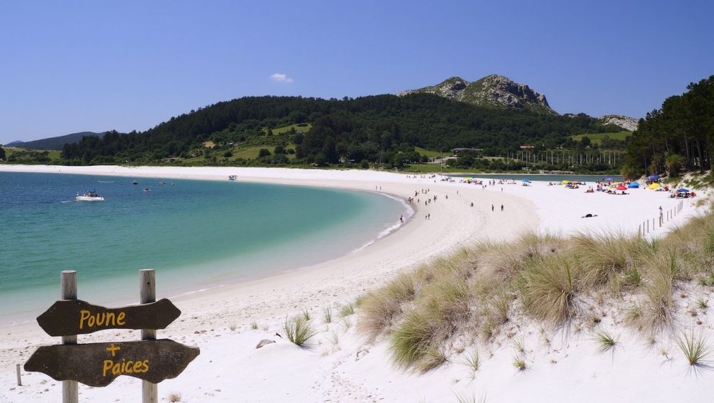 Ría y costa de Praia de Pescadoira en Bueu, Pontevedra