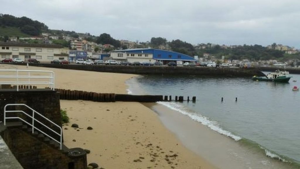 Aguas de Praia de Pescadoira en Bueu (Pontevedra)