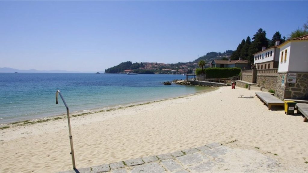 Entorno natural de Praia de Raxó en Pontevedra