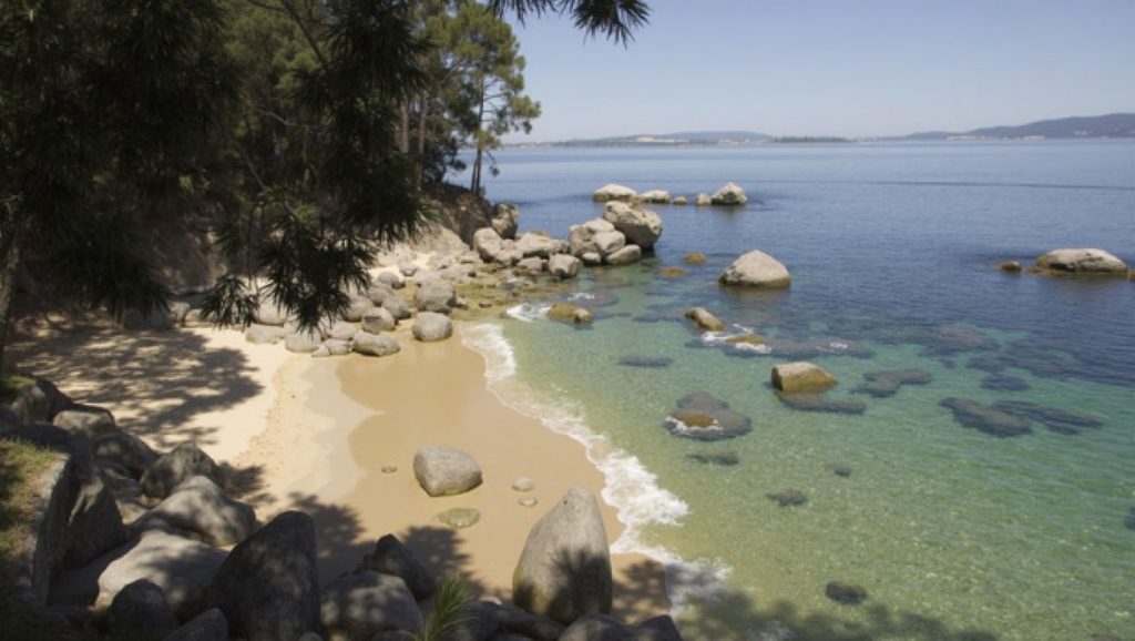 Aguas de Praia de Sartaxéns en Bueu (Pontevedra)