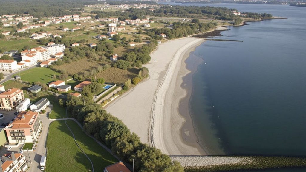 Panorámica completa de Praia de Tanxil, playa de Galicia