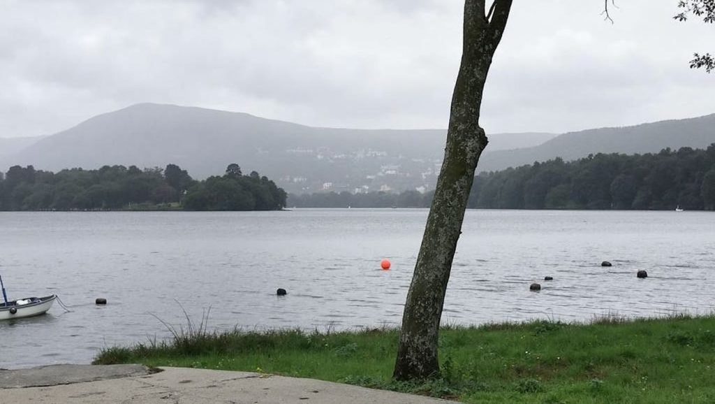Agua y arena en Praia de Tras das Eiras, Galicia