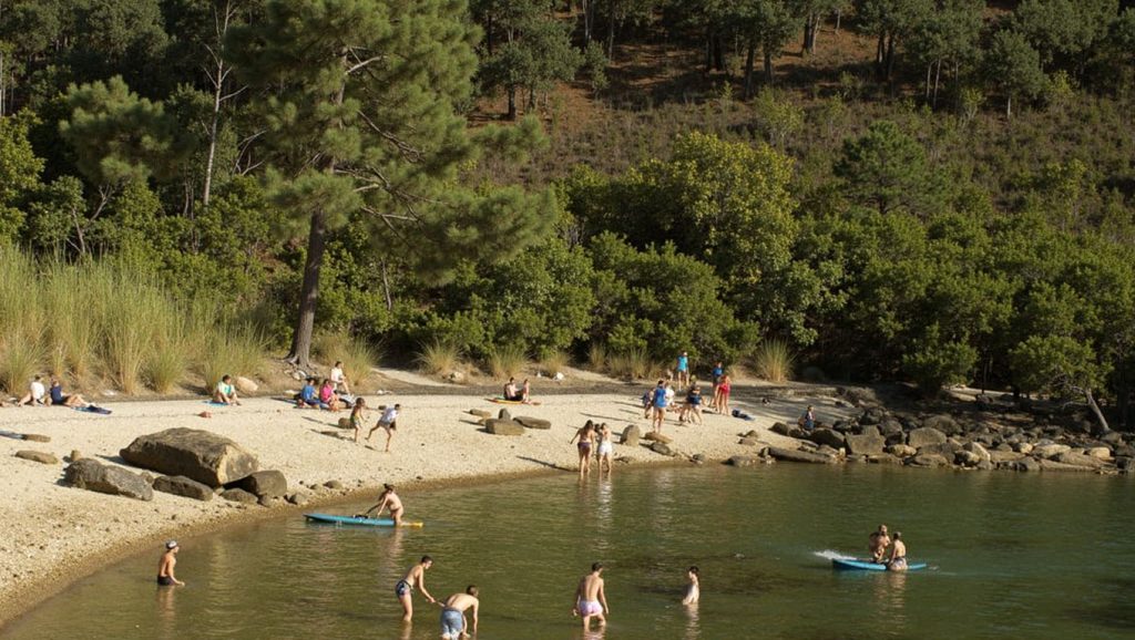 Praia do Aguiúncho — foto 5 de 6