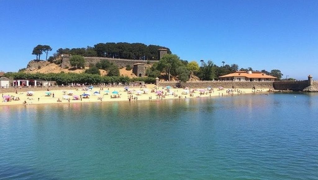 Aguas de Praia do Cornecho en Ribeira (Pontevedra)