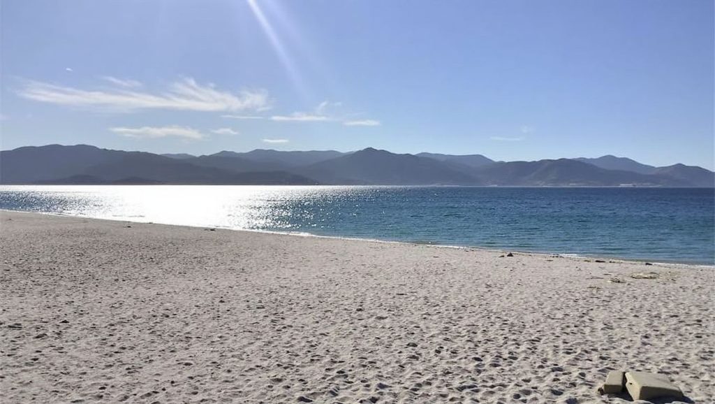 Amplia vista de Praia do Espadanal, Muros, A Coruña