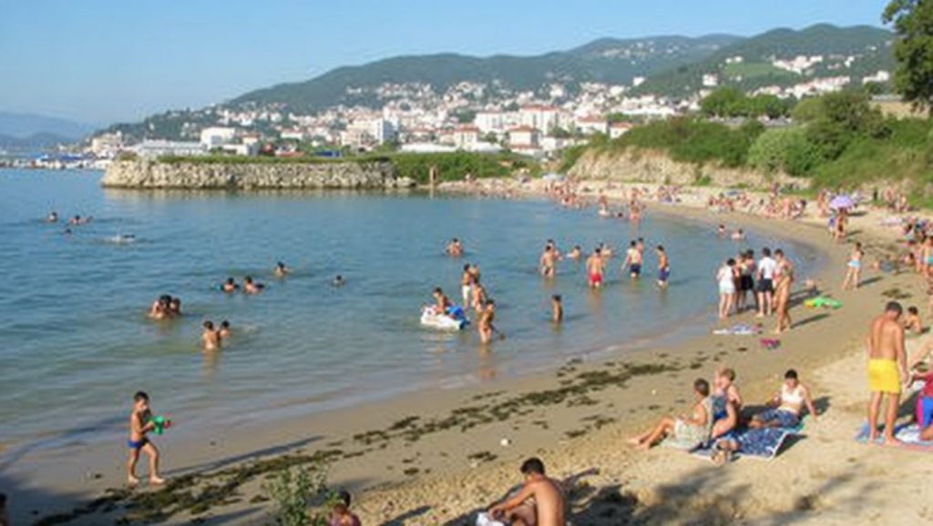 Aguas de Praia do Mende en Vigo (Pontevedra)