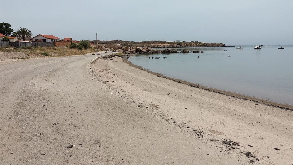Praia do Porto de Abaixo — foto 2 de 6