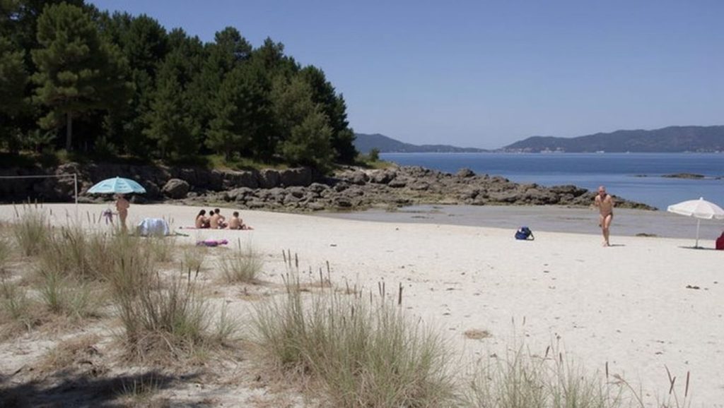 Praia do Pozo do Mar (Galicia) — playa en la costa de A Coruña