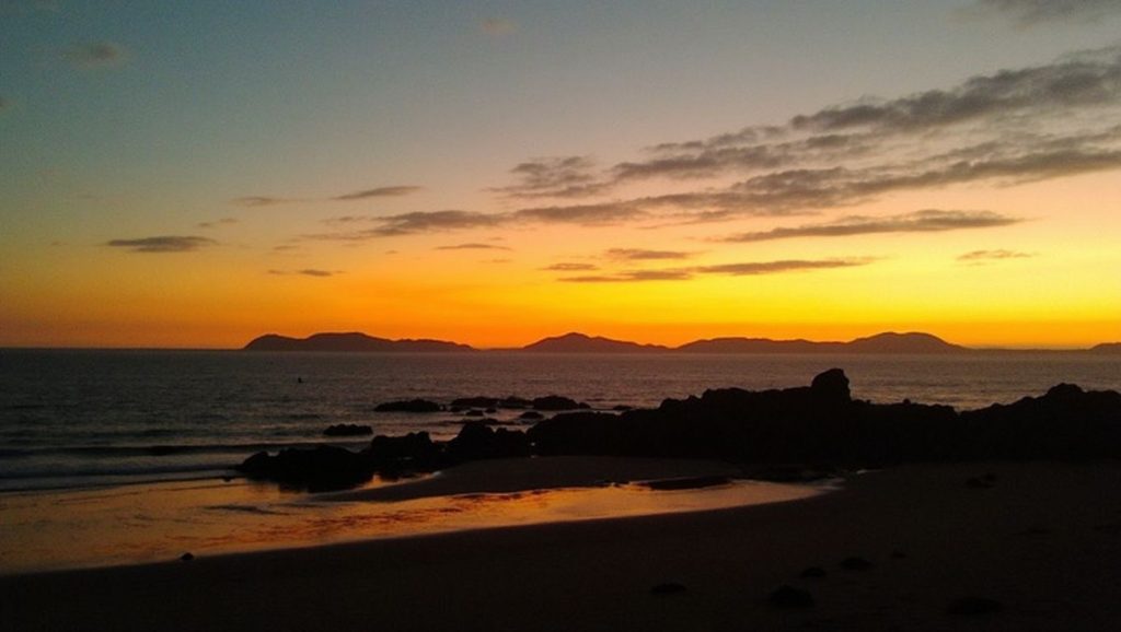 Agua y arena en Praia do Prado, Galicia