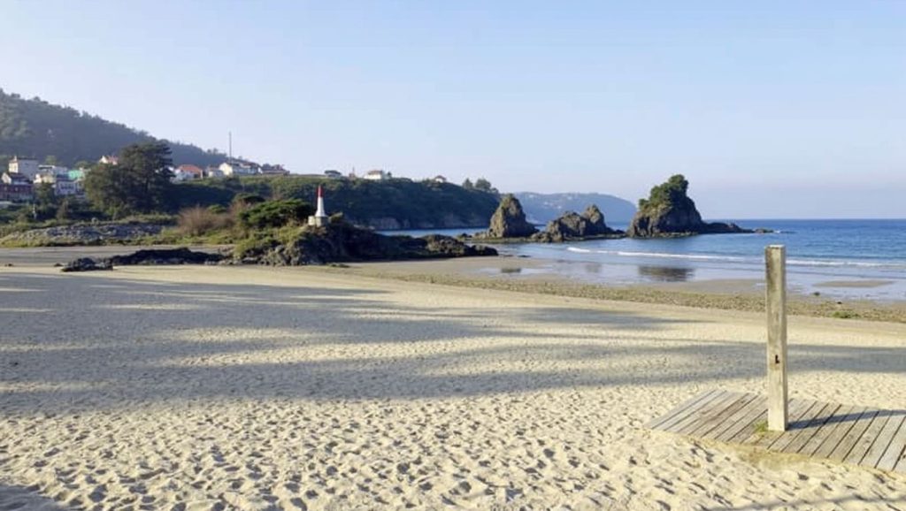 Panorámica de Praia do Queimado, Lugo